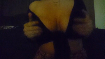 Adrianna2405 05-07-2021 Show 